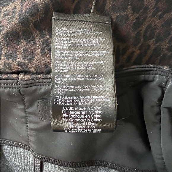 VGUC Liverpool skirt - Picture 4 of 4